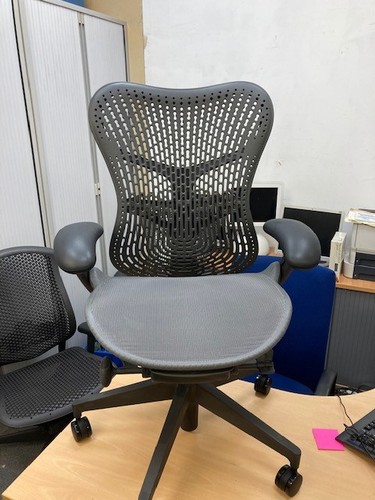 Herman miller mirra - herman,