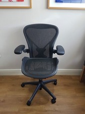 HERMAN MILLER AERON BLACK MESH