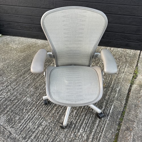 Herman miller aeron - herman,